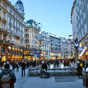 Kärntnerstrasse.austria.students.tours .travel.evolvetours