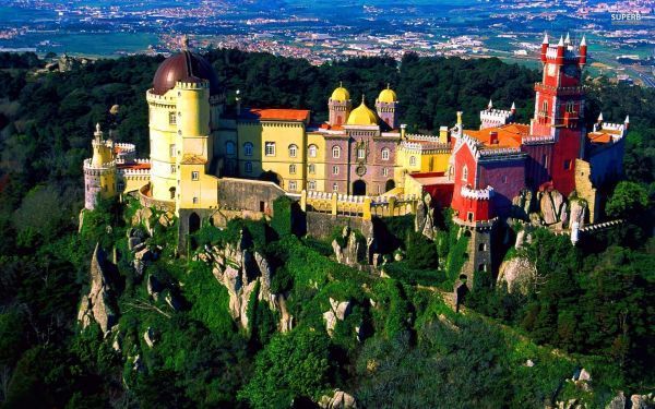 Explore the highlights of Sintra