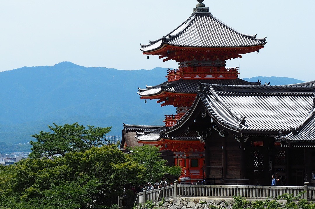 Japan Student Trip You can't leave Kyoto without visiting the famous Kiyomizu Buddhist Temple